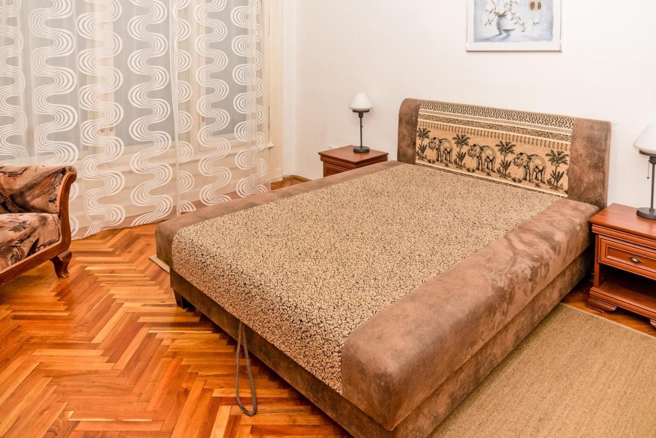 Danubius Grand Astoria Budapest Bagian luar foto